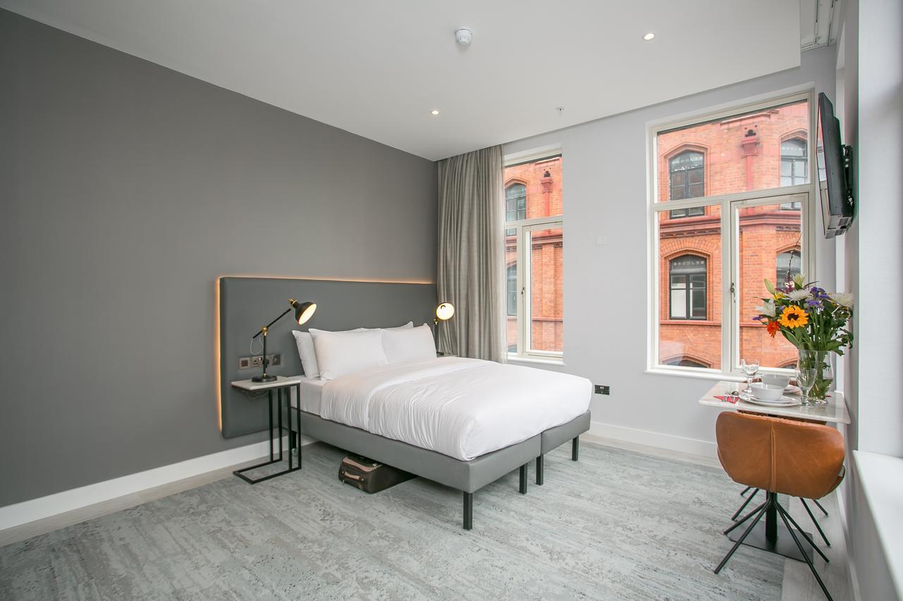 Grafton Street By Break 3*